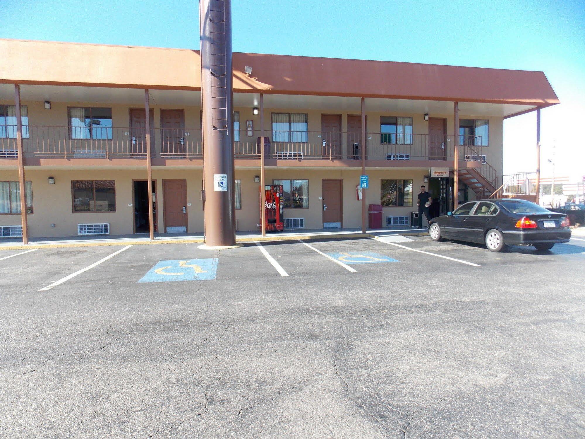 Augusta Best Inn Luaran gambar